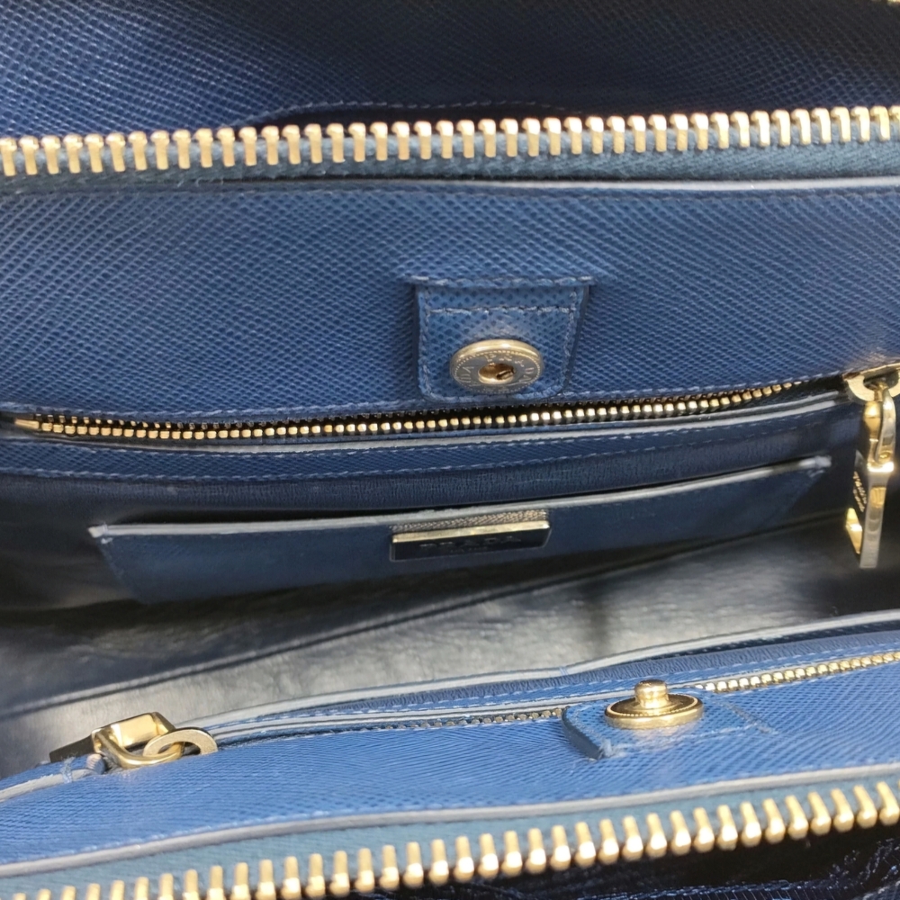 Sold Prada Blue Sappiano Leather Women's Bag Authentic In Excellent Condition - Picture 9 of 11